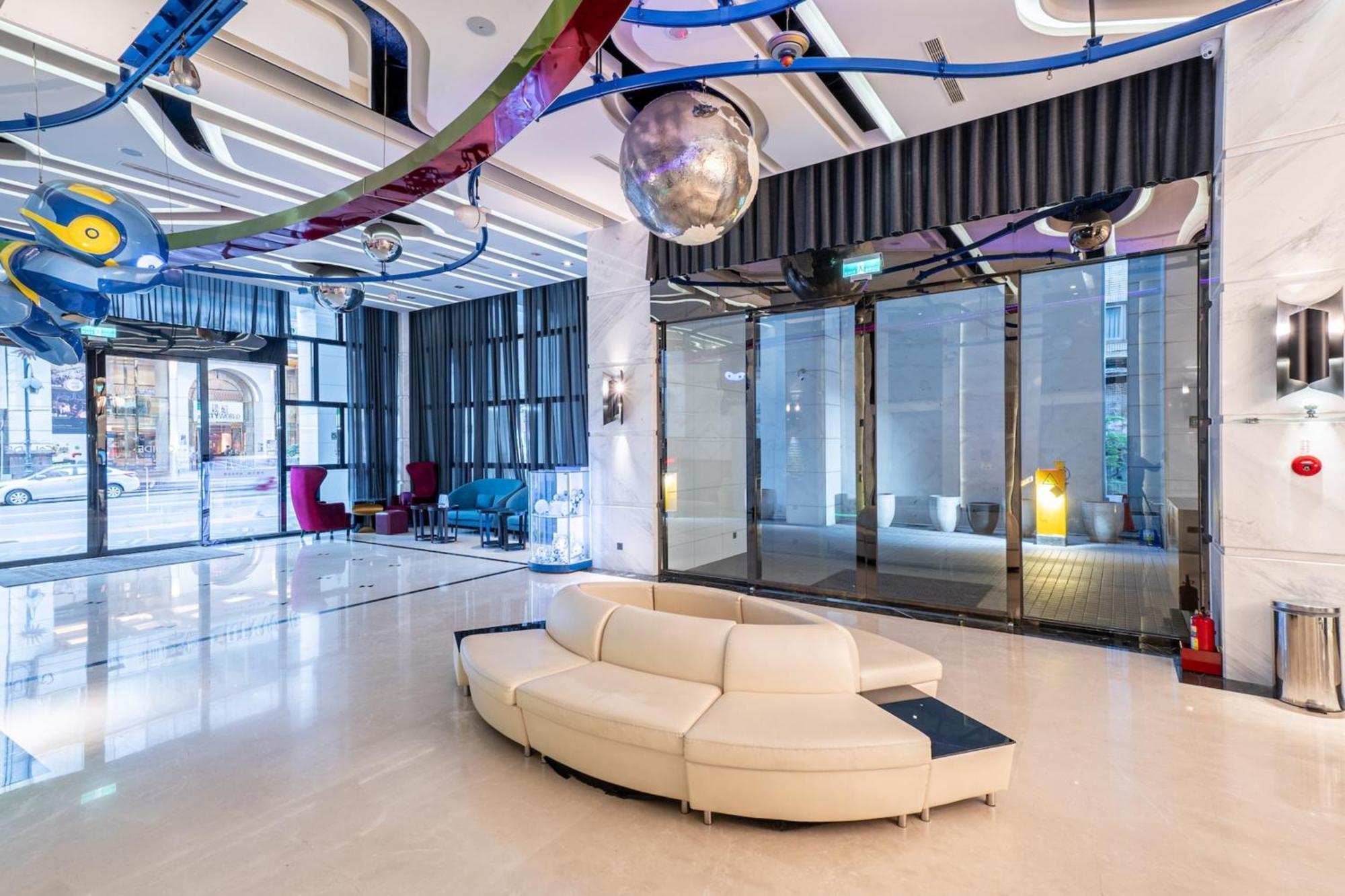 Guide Hotel Taichung Ziyou Exterior photo