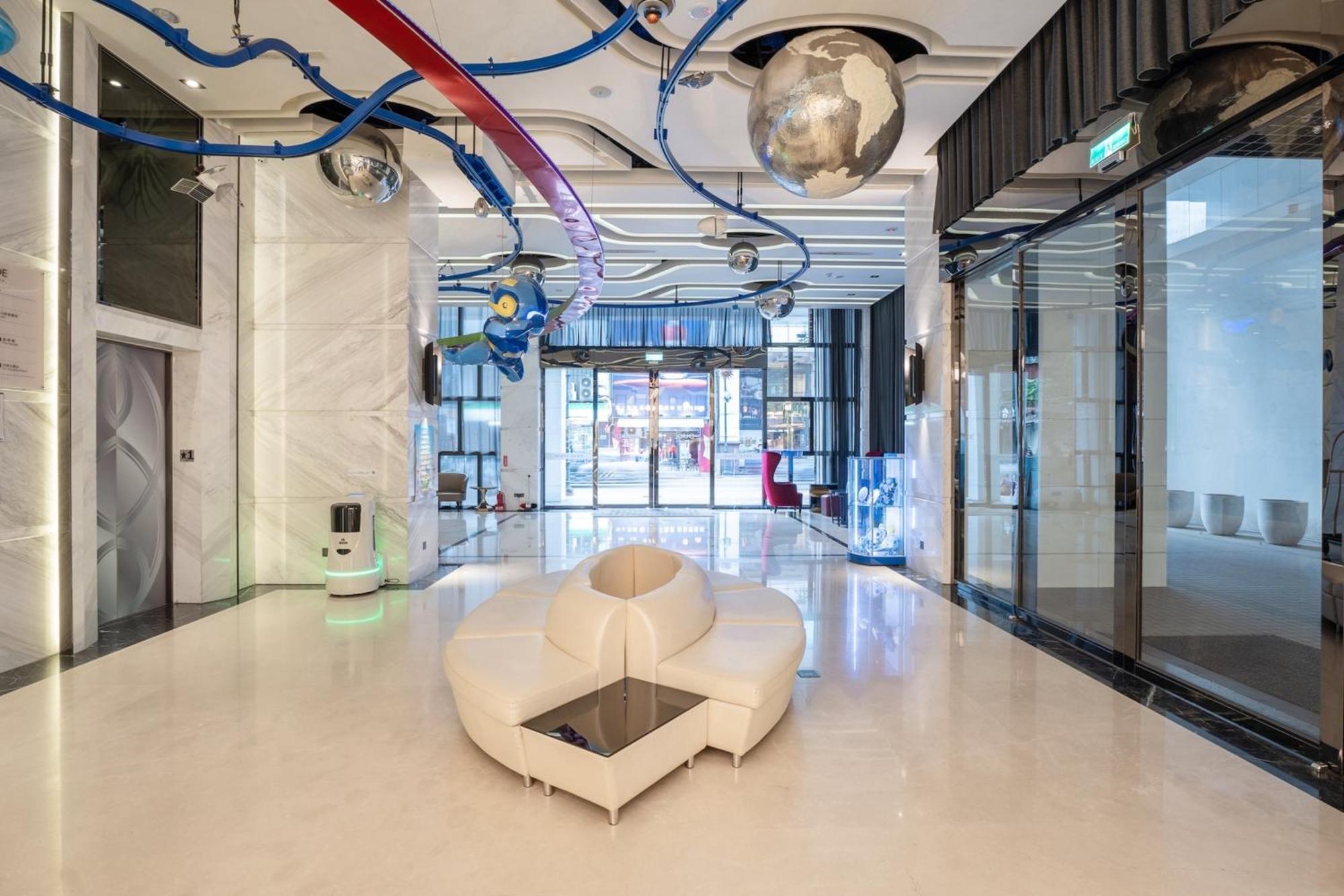 Guide Hotel Taichung Ziyou Exterior photo