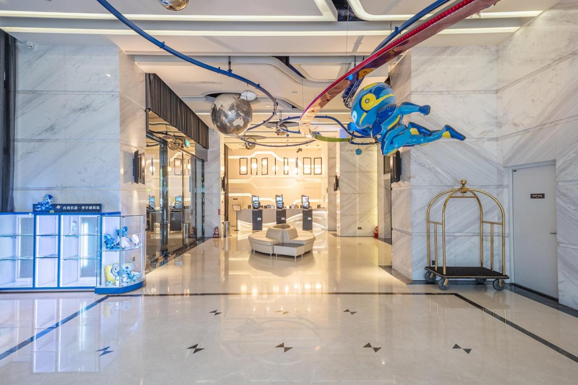 Guide Hotel Taichung Ziyou Exterior photo