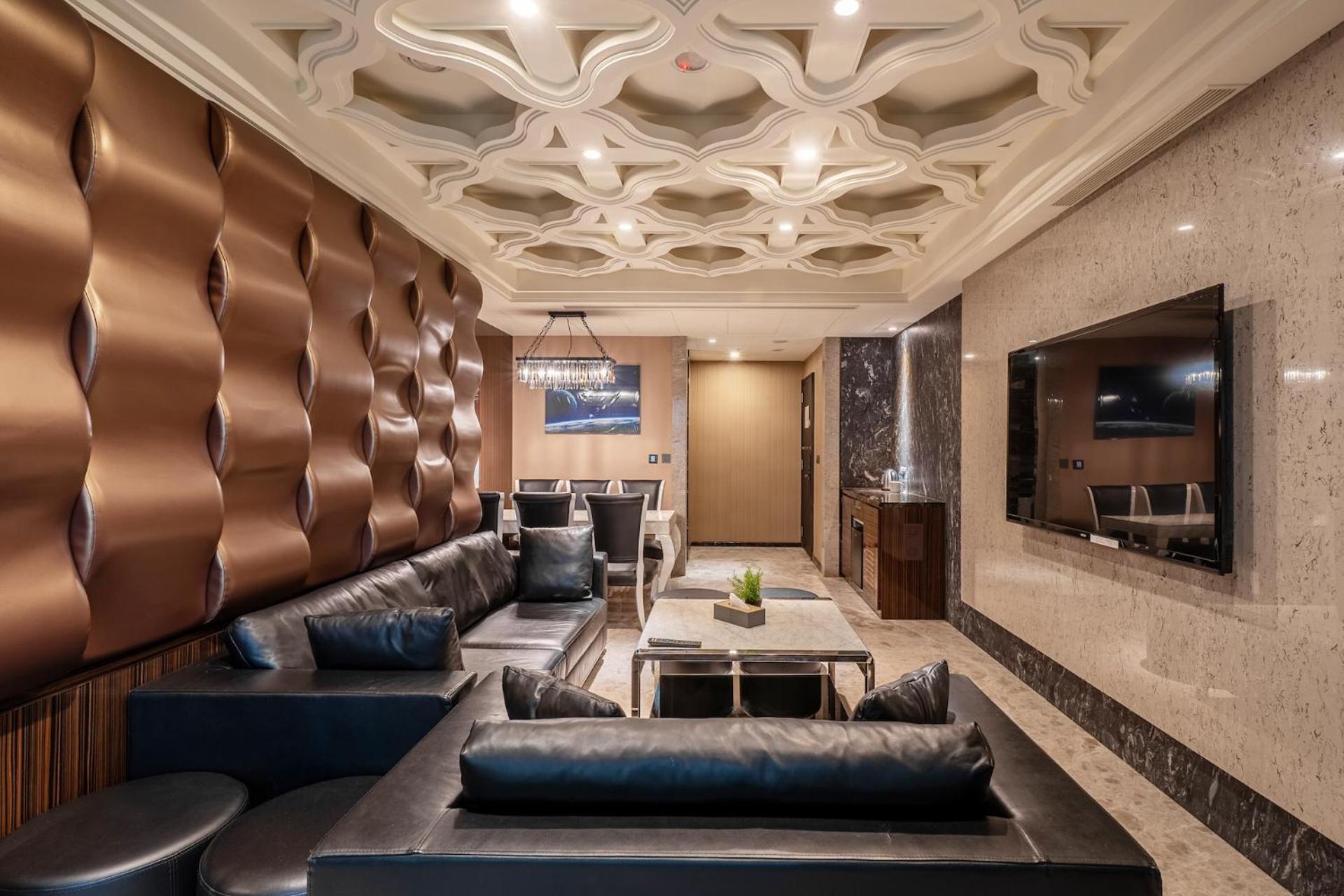 Guide Hotel Taichung Ziyou Exterior photo