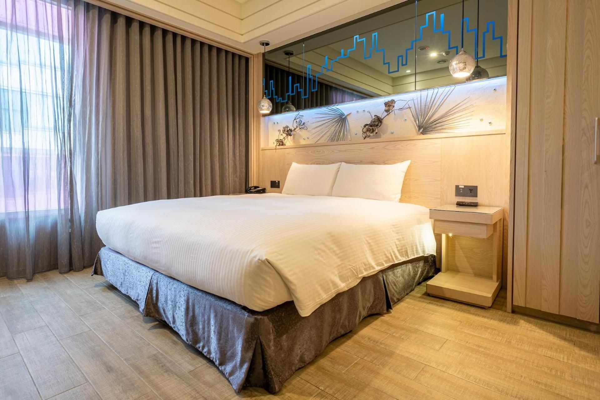 Guide Hotel Taichung Ziyou Exterior photo