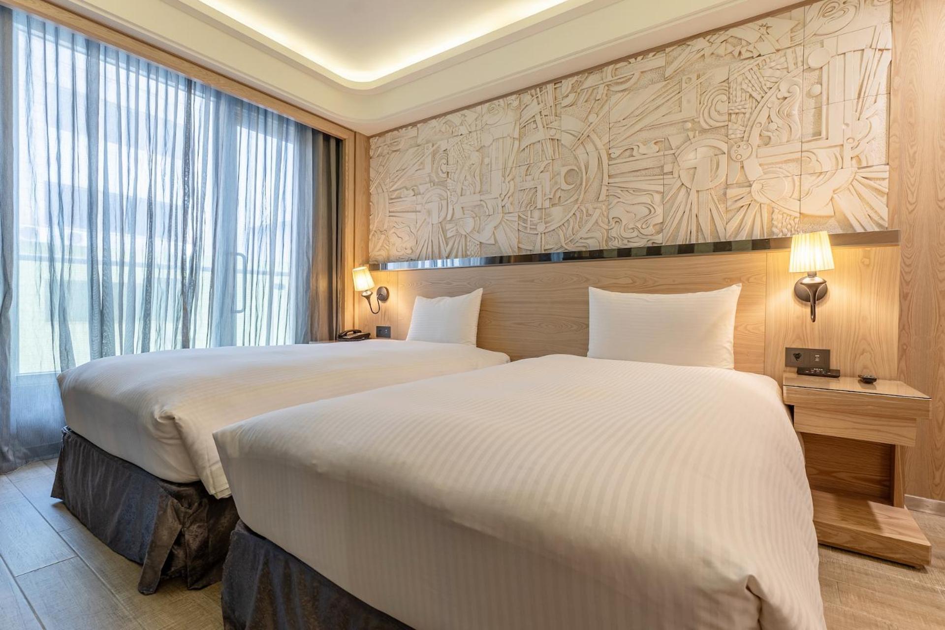Guide Hotel Taichung Ziyou Exterior photo