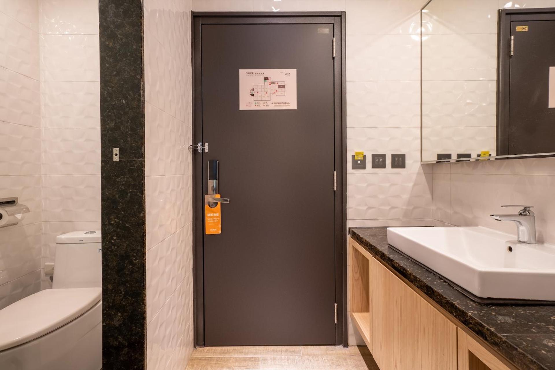 Guide Hotel Taichung Ziyou Exterior photo