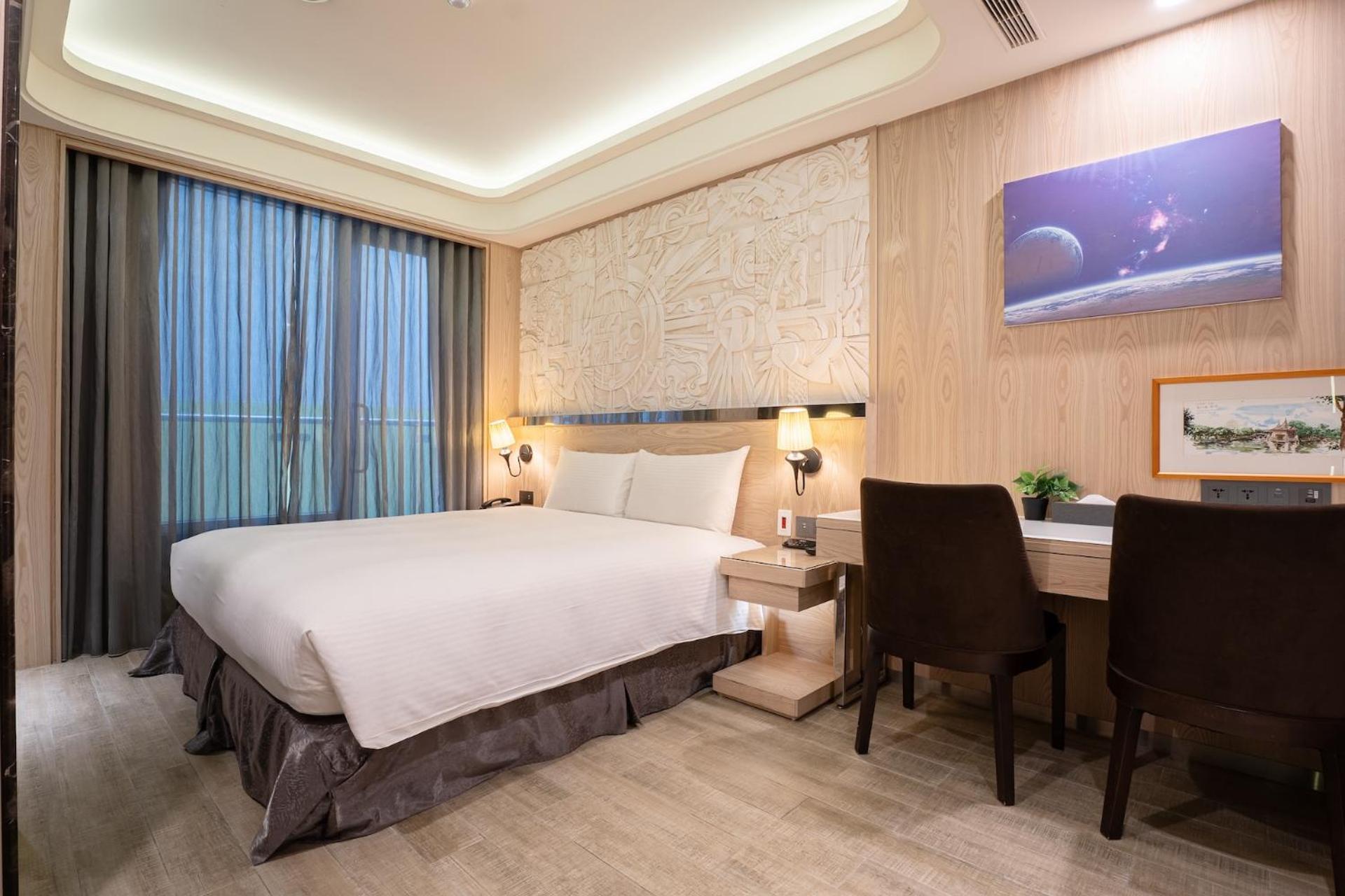 Guide Hotel Taichung Ziyou Exterior photo